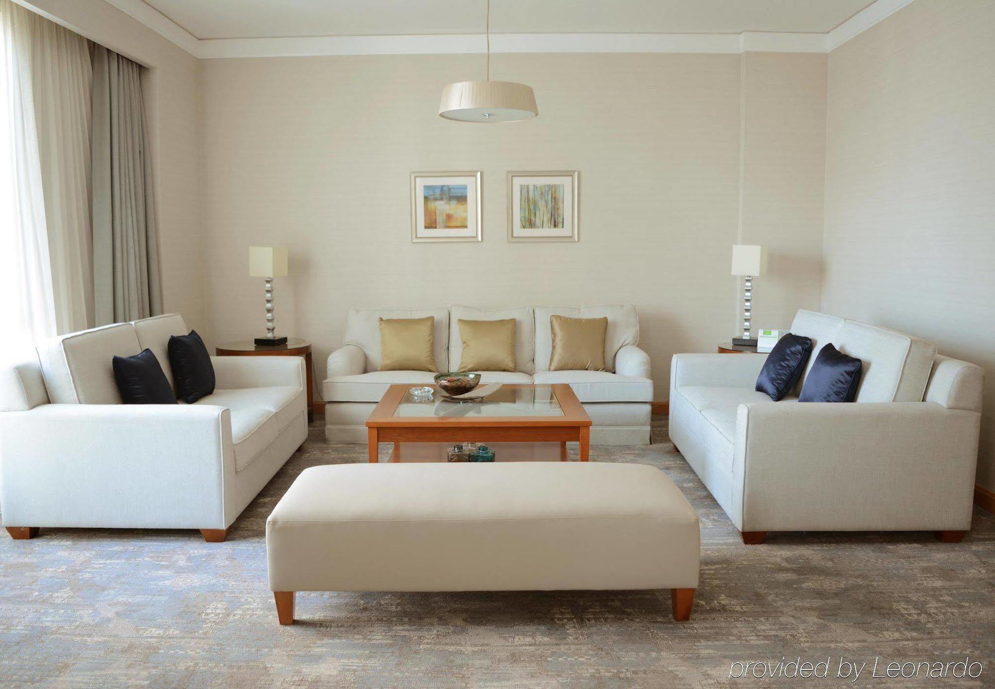 Courtyard By Marriott Kuwait City Eksteriør bilde